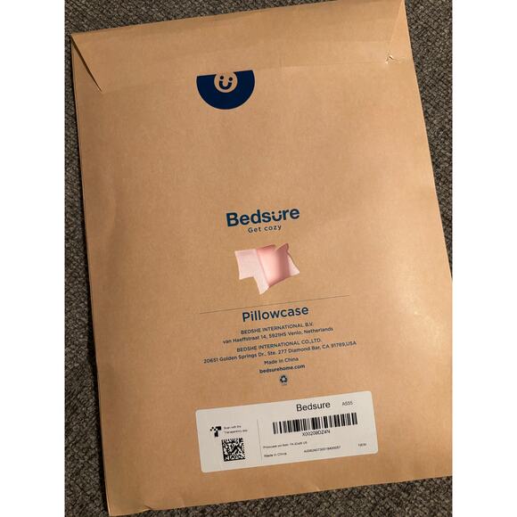 Bedsure 2 Pink Silk Pillowcases - Picture 5 of 5